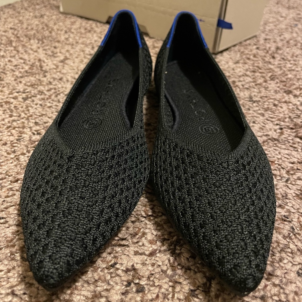 New Rothy’s Pointy Toe Size 7.5, Black